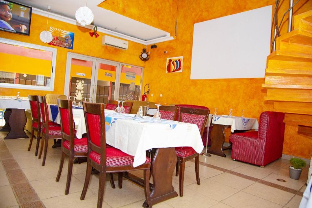 Cypa Hotel Abidjan Exterior photo