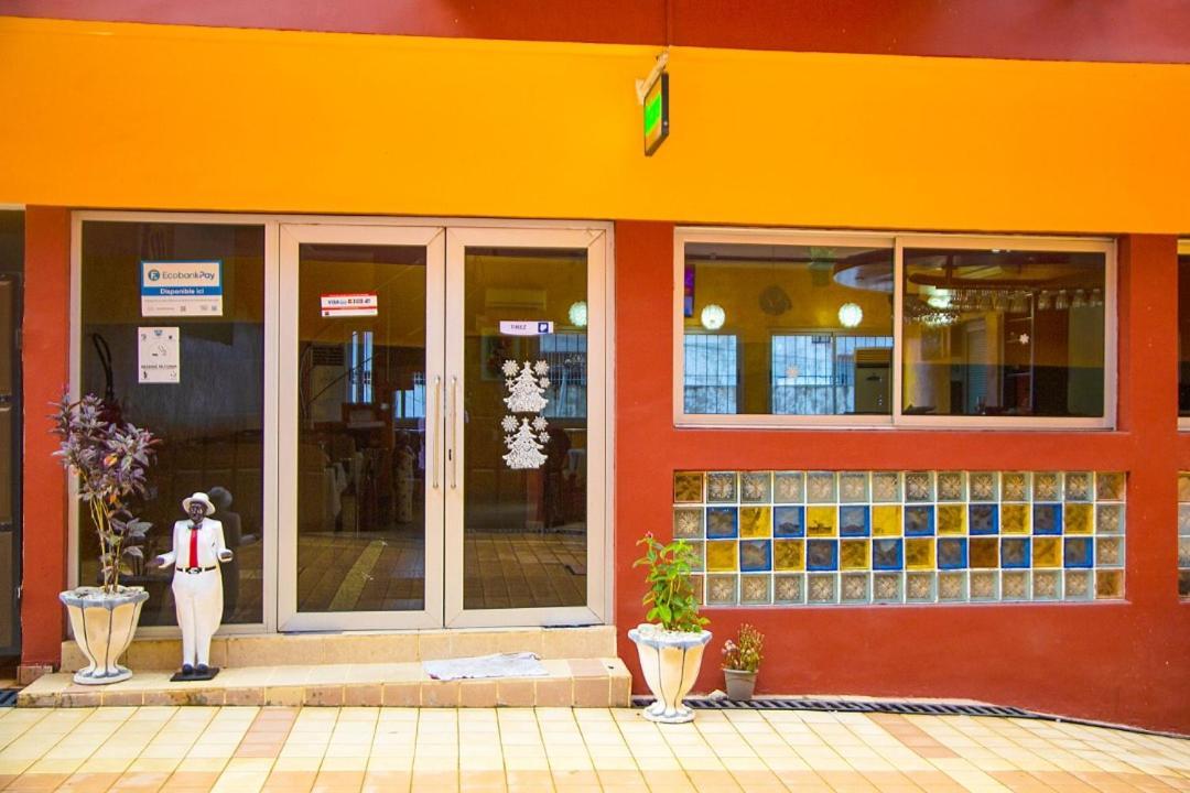 Cypa Hotel Abidjan Exterior photo