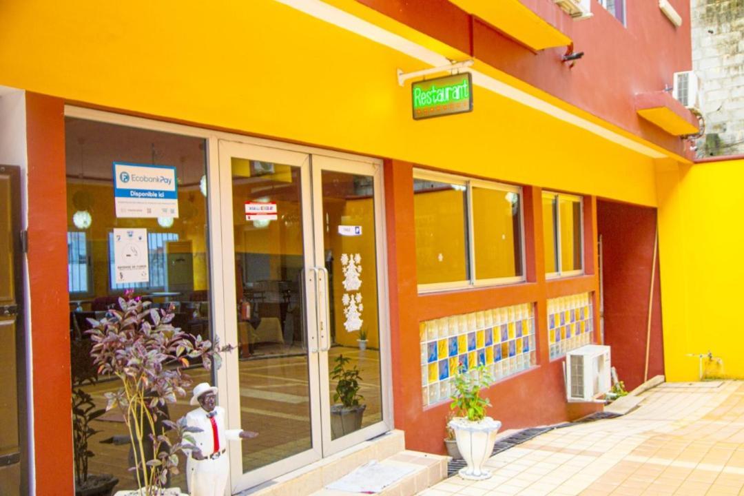 Cypa Hotel Abidjan Exterior photo