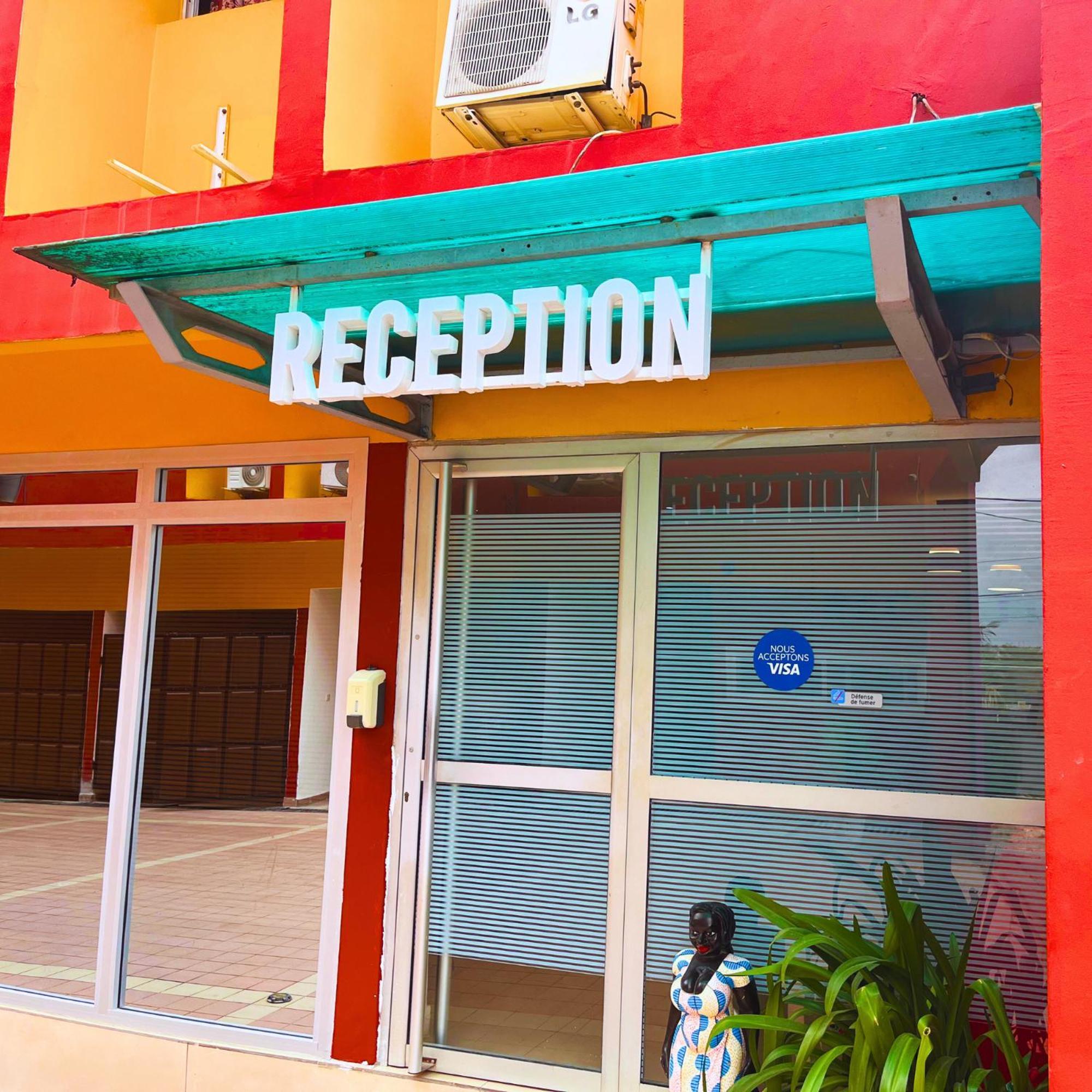 Cypa Hotel Abidjan Exterior photo