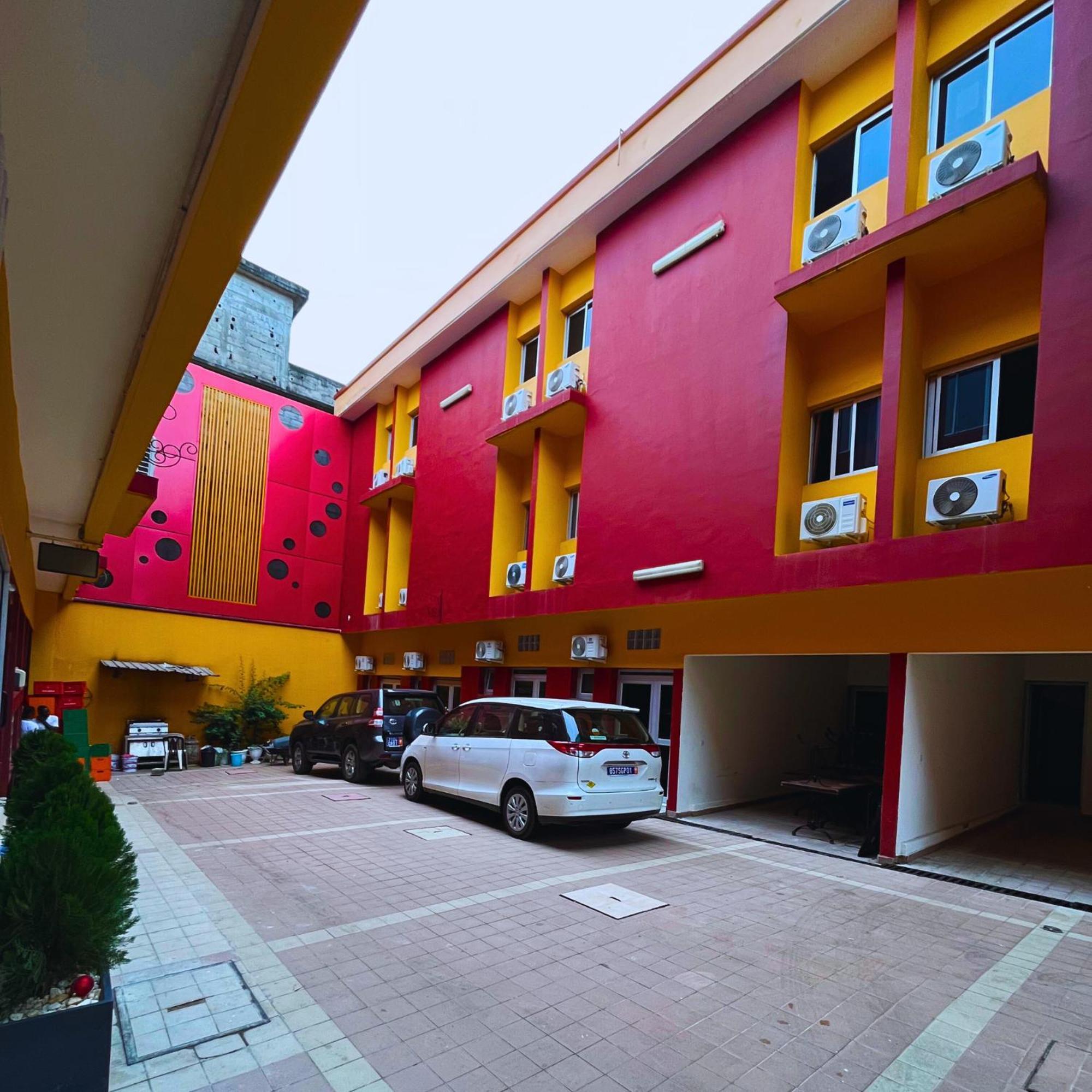 Cypa Hotel Abidjan Exterior photo