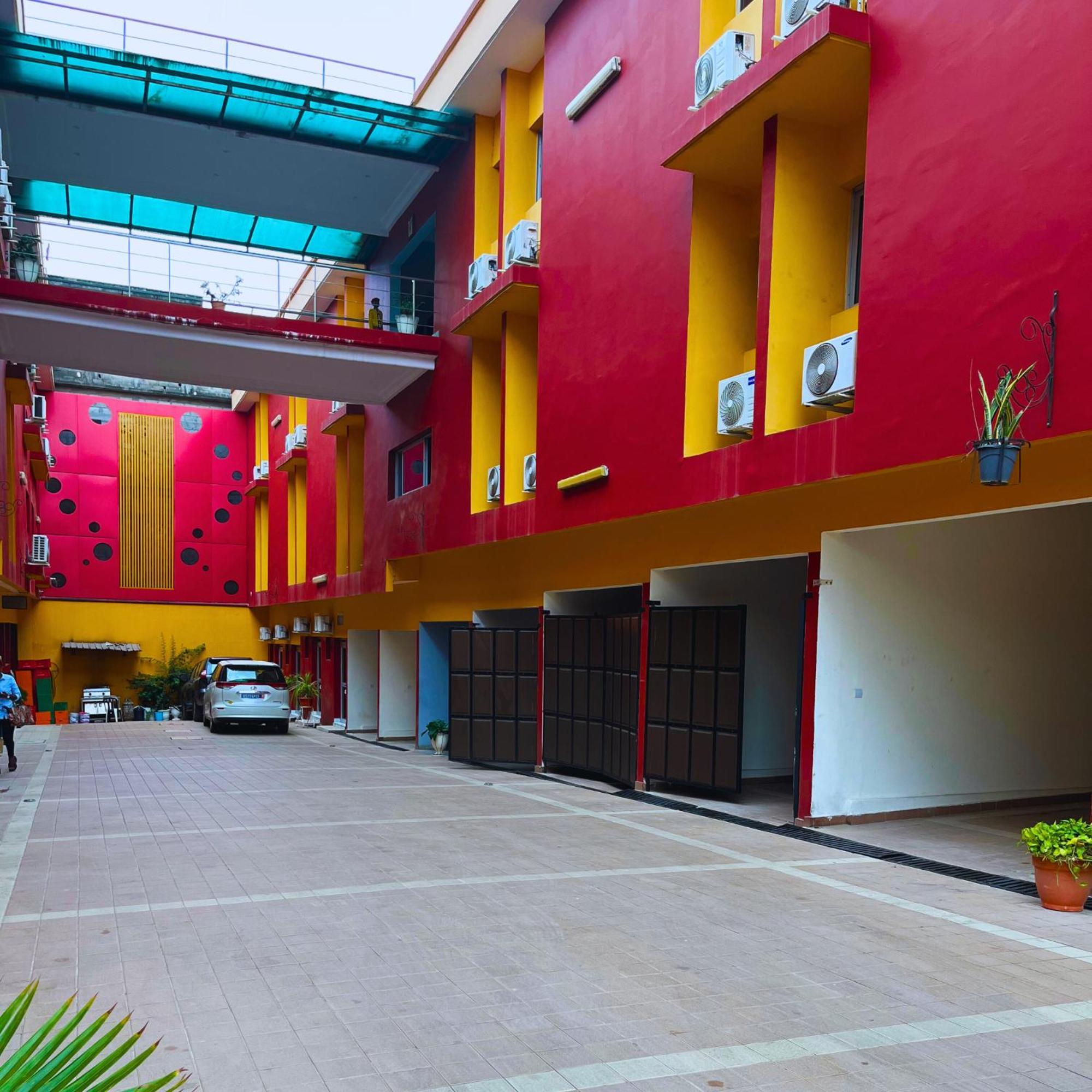Cypa Hotel Abidjan Exterior photo