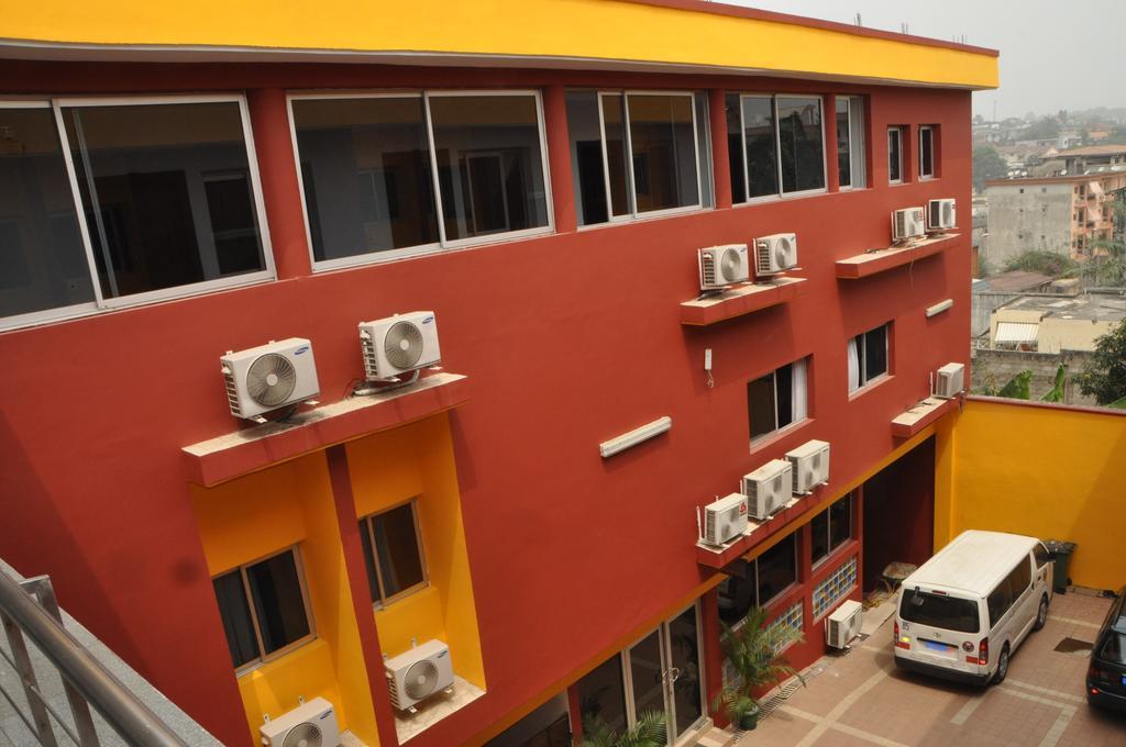 Cypa Hotel Abidjan Exterior photo